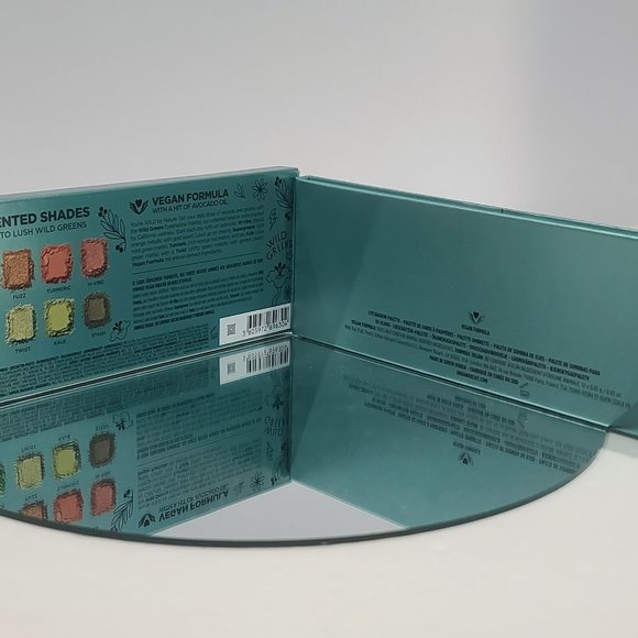 45% SALE ✅Urban Decay WILD GREENS Eyeshadow Palette ✨ NEW IN BOX - Picture 11 of 14